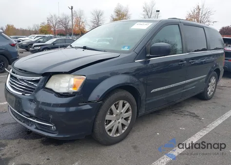 2014 Chrysler Town & Country Touring z USA, uszkodzony, nr VIN 2C4RC1BG3ER195765